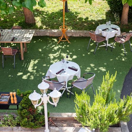 Hotel Restaurant Les Glycines Vieille-Brioude Εξωτερικό φωτογραφία