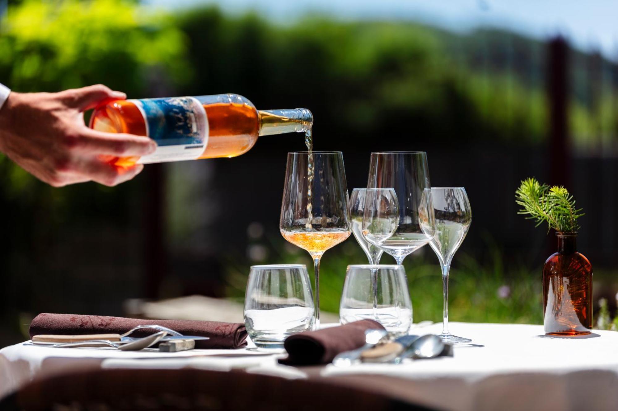Hotel Restaurant Les Glycines Vieille-Brioude Εξωτερικό φωτογραφία