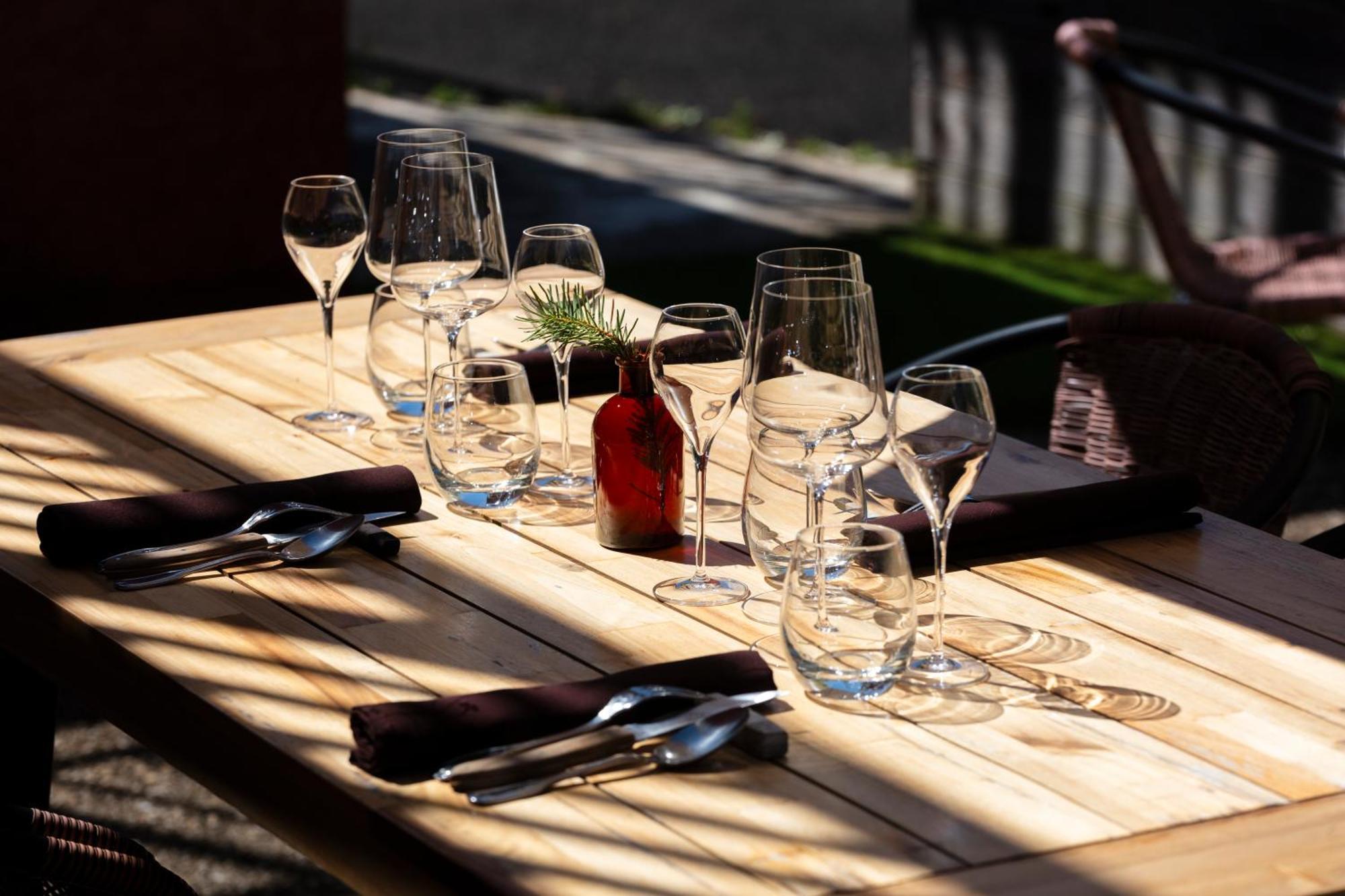 Hotel Restaurant Les Glycines Vieille-Brioude Εξωτερικό φωτογραφία
