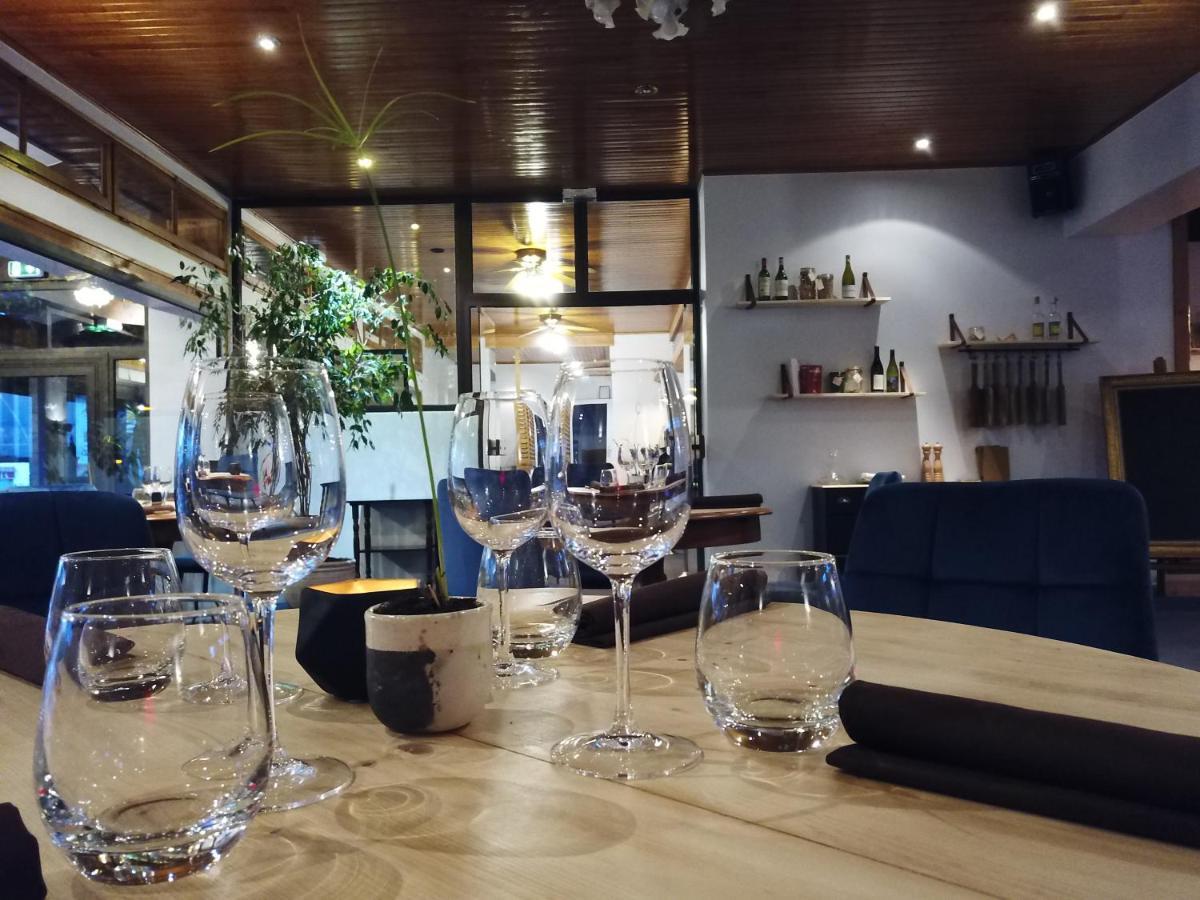 Hotel Restaurant Les Glycines Vieille-Brioude Εξωτερικό φωτογραφία