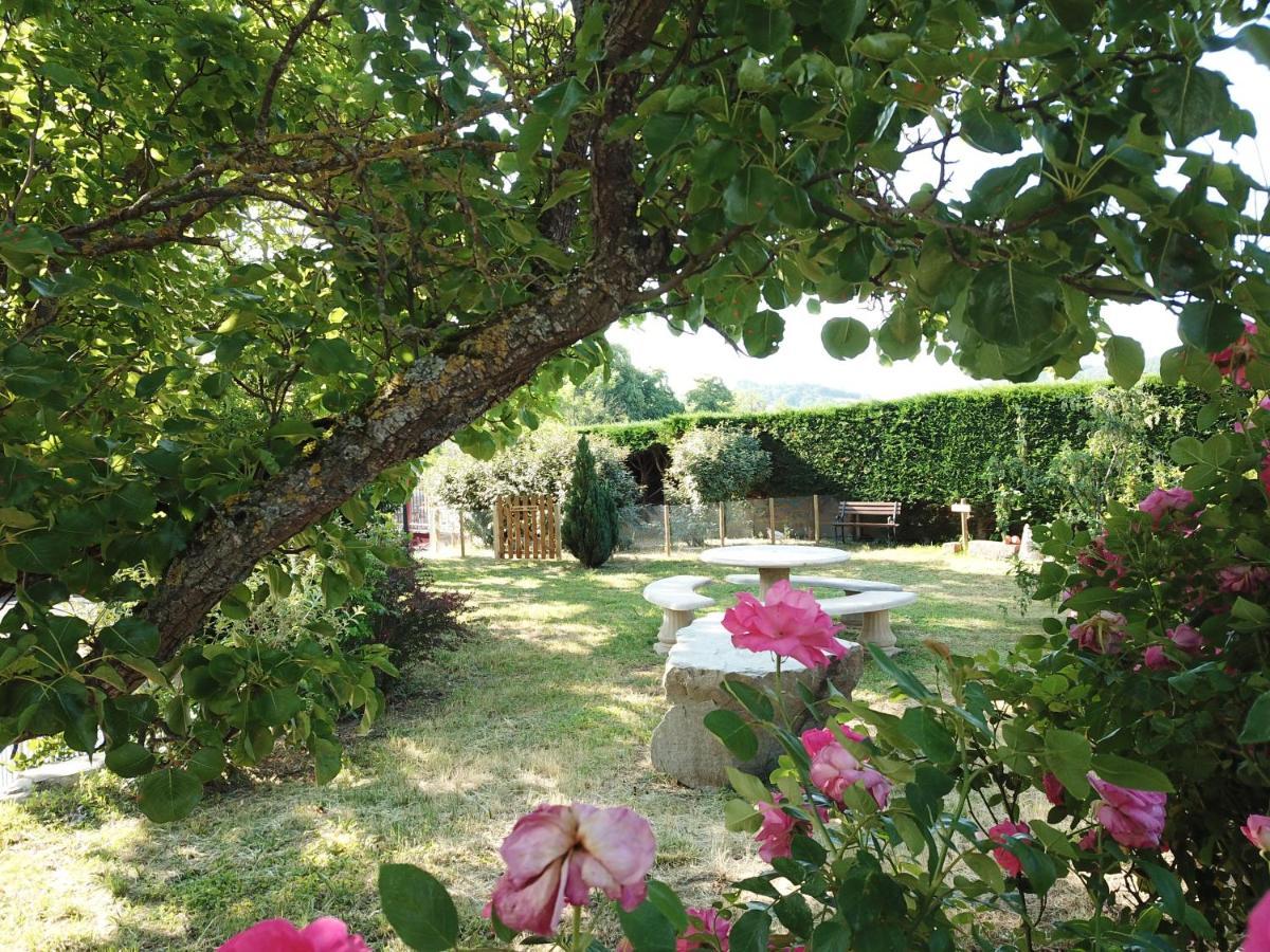 Hotel Restaurant Les Glycines Vieille-Brioude Εξωτερικό φωτογραφία